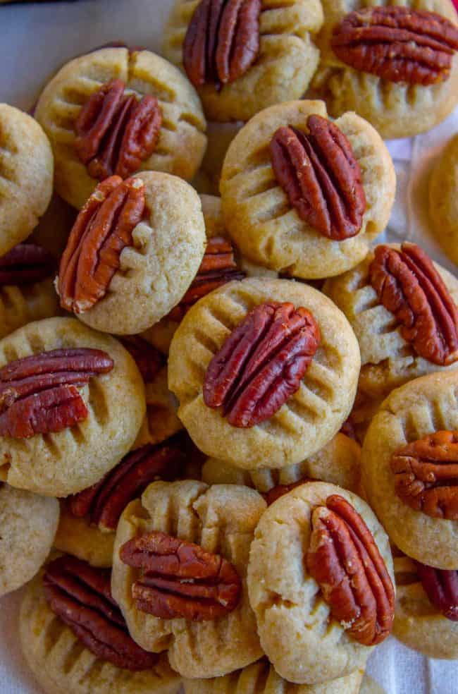 buttery pecan cookies