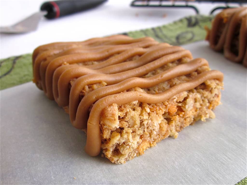 Butterscotch Oatmeal Bars with Brown Sugar Glaze The Food Charlatan