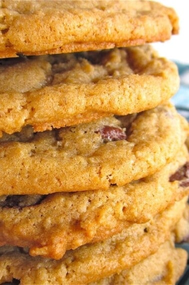 Oat Flour Chocolate Chip Cookies from TheFoodCharlatan.com