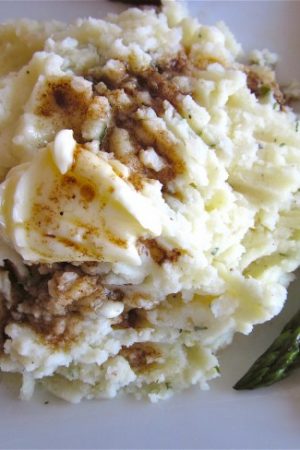 Mashed Potatoes (From Heaven) from TheFoodCharlatan.com