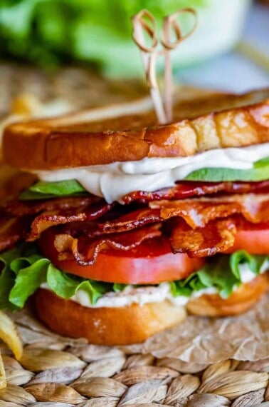 BLT recipe with mayonnaise and avocado
