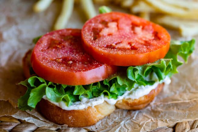 white bread, mayonnaise, lettuce, and tomato sandwich