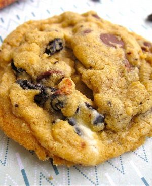 Oreo Pudding Cookies from TheFoodCharlatan.com