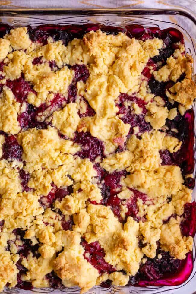 berry cobbler recipe in a pan