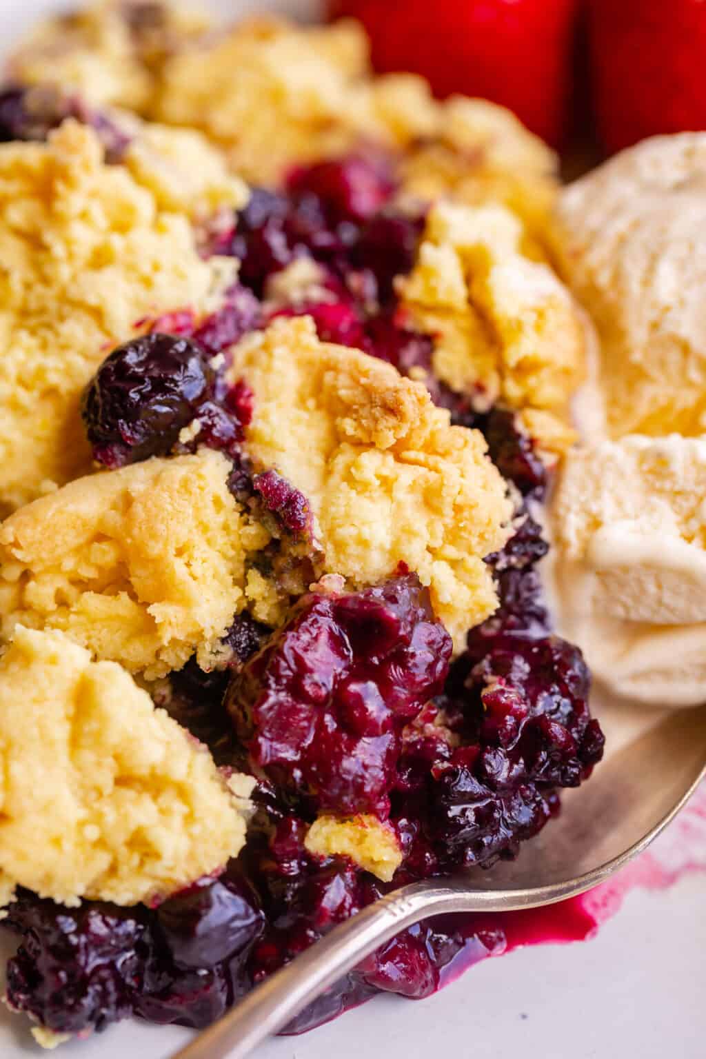 Easy Berry Cobbler with Cake Mix The Food Charlatan