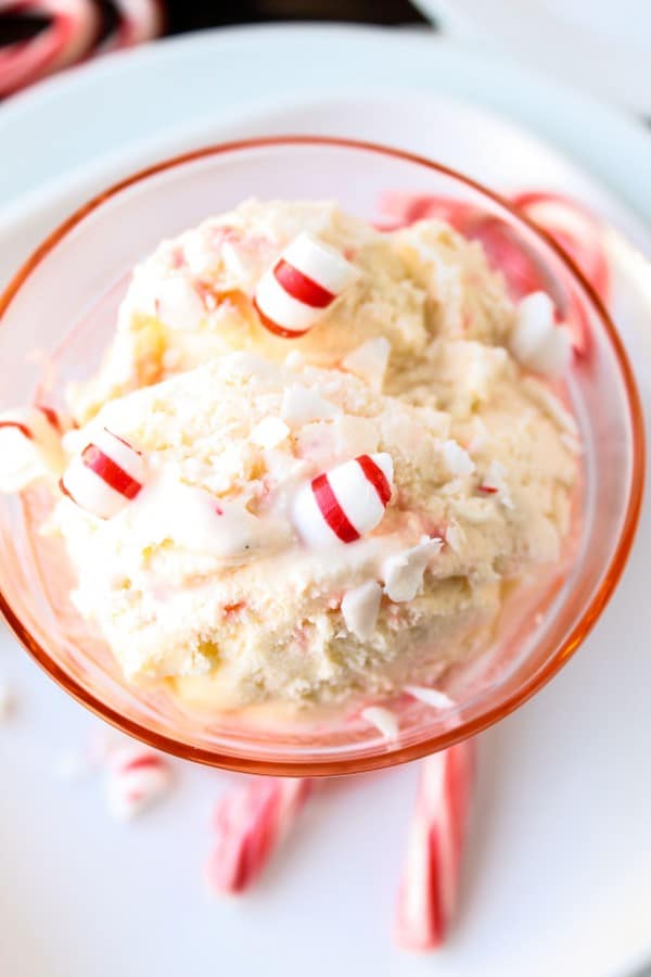 Very Vanilla Ice Cream with White Chocolate and Peppermint