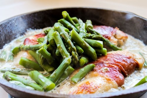 Prosciutto-Wrapped Chicken with Asparagus