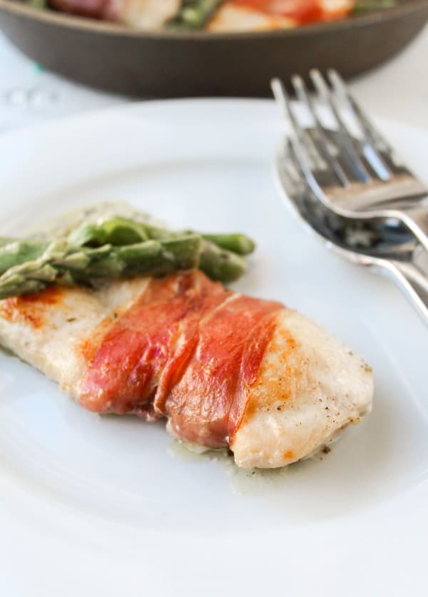 Prosciutto-Wrapped Chicken with Asparagus