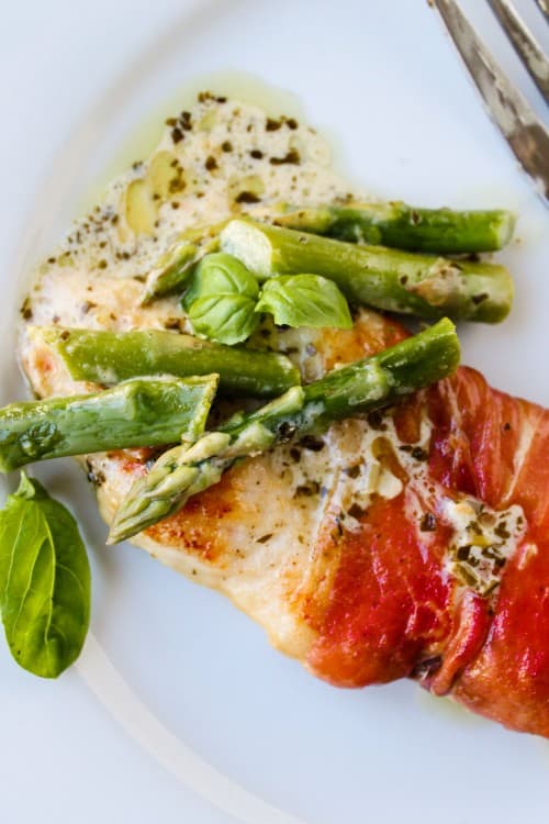 Prosciutto-Wrapped Chicken with Asparagus