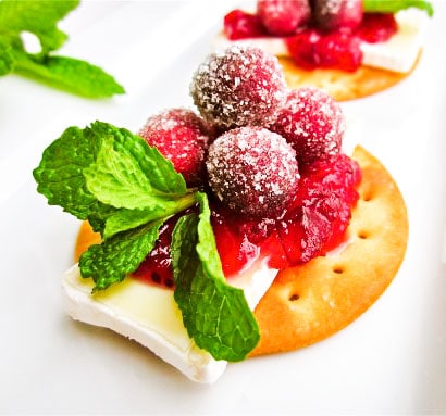 Sparkling Cranberry Brie Bites