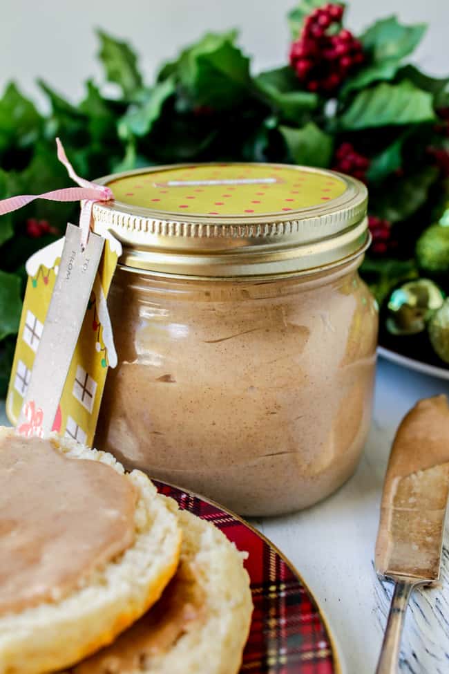cinnamon honey butter in a mason jar with a Christmas gift tag. 