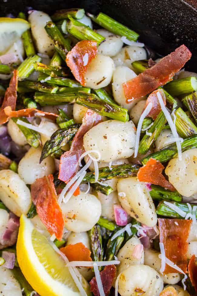 gnocchi with asparagus and prosciutto.