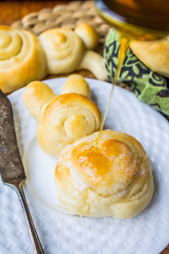 Easter Bunny Dinner Rolls (Lion House Rolls) from The Food Charlatan