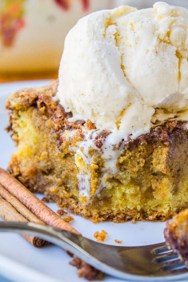 Easy Pumpkin Pie Cake with ice cream