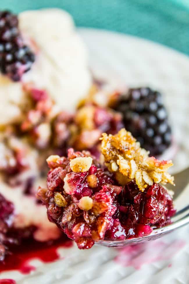 Easy Blackberry Crisp