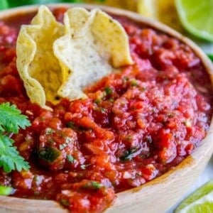 5 Minute Restaurant Style Salsa and How to Host Taco Tuesday from The Food Charlatan