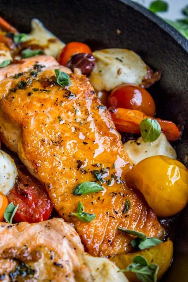 Pan Seared Salmon w/Cherry Tomatoes & Mozzarella (30 Minutes!)