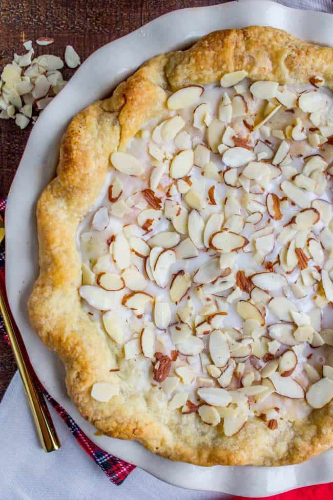 Cherry pie with Almond Glaze