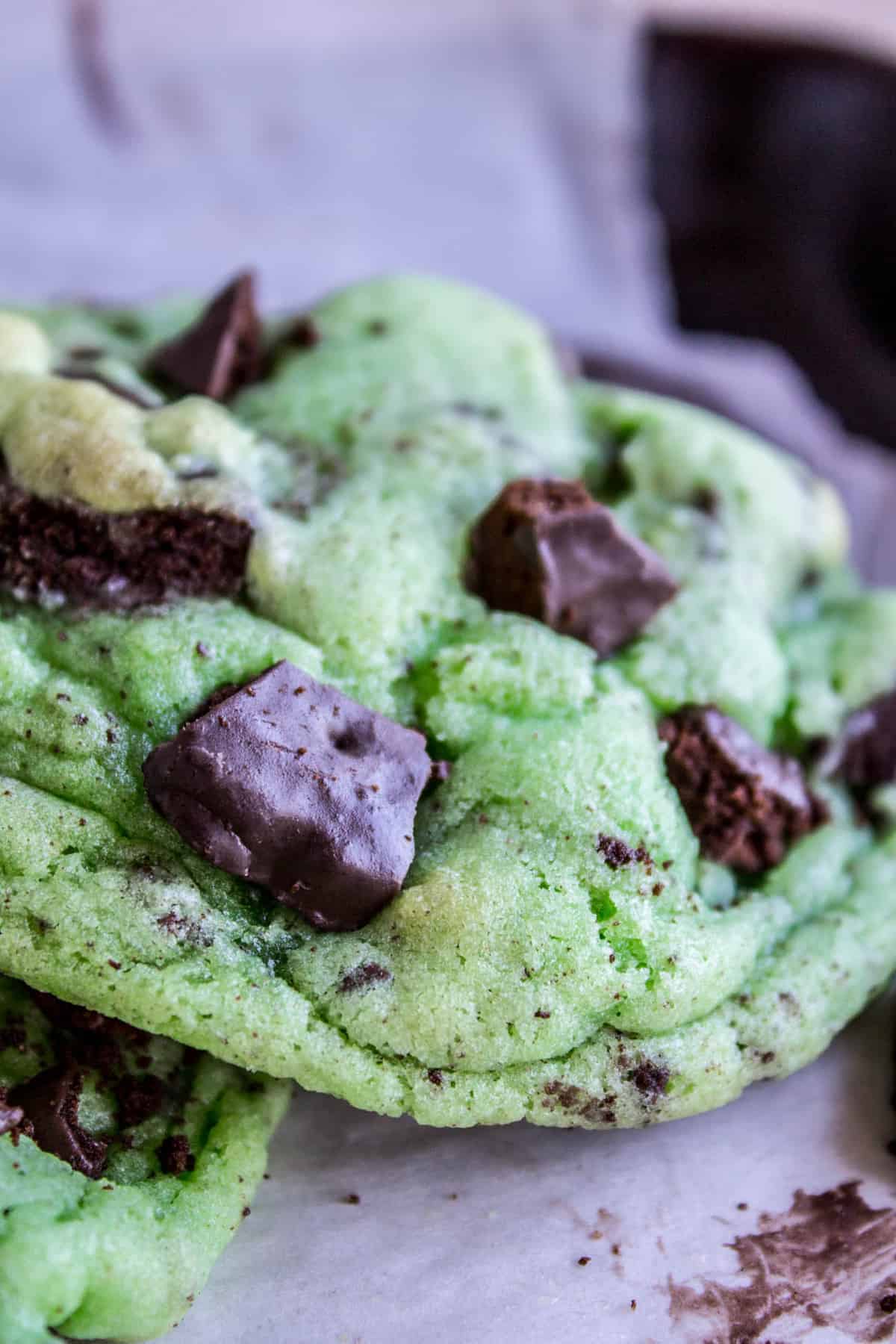green mint cookie with thin mints