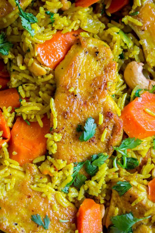 https://thefoodcharlatan.com/wp-content/uploads/2018/09/Chicken-Biryani-30-Minute-Indian-Chicken-Rice-7-e1536346580354.jpg