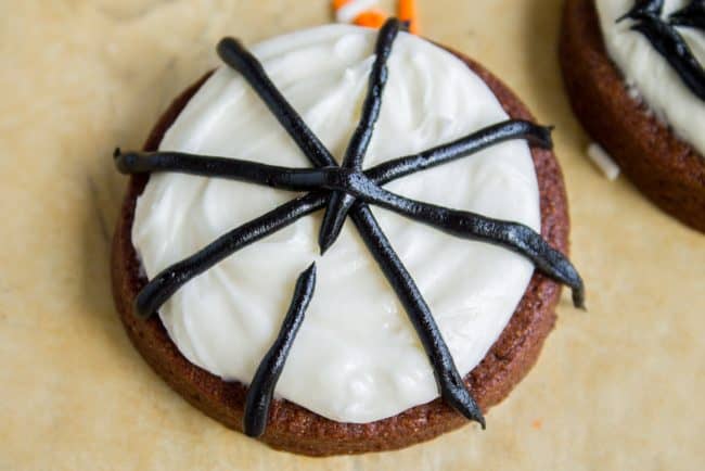 how to make spider web cookies