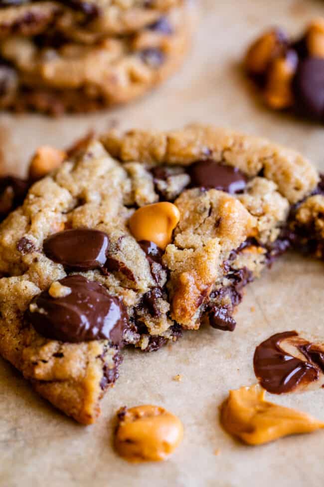 Homemade Peanut Butter Cookies - The Food Charlatan