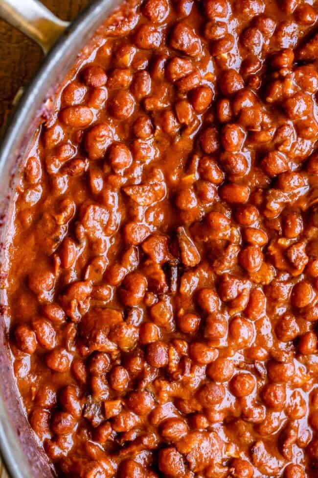 santa maria beans in a pan.