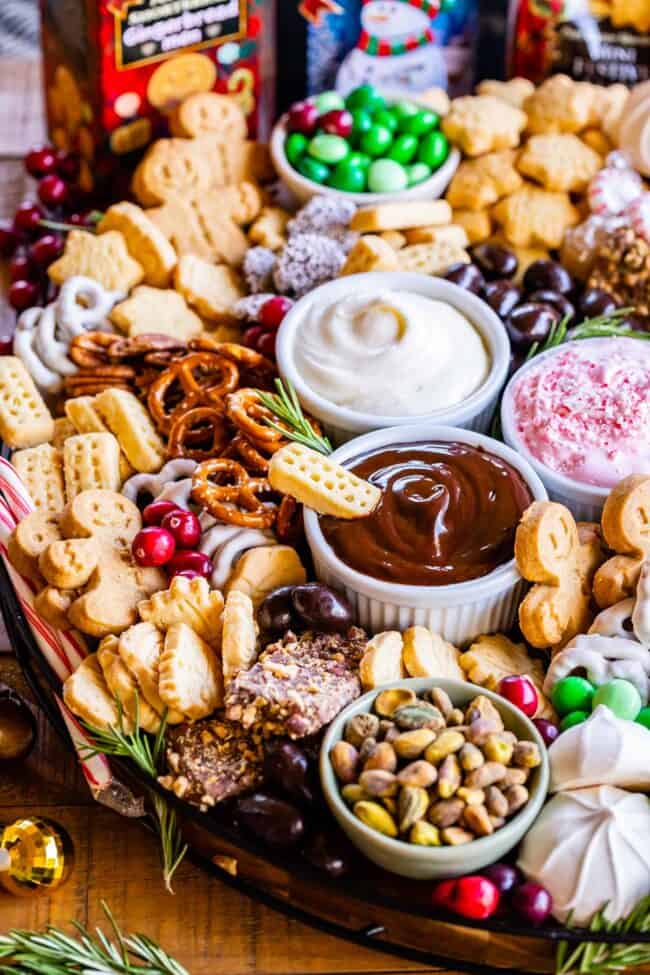 dessert charcuterie board ideas for christmas