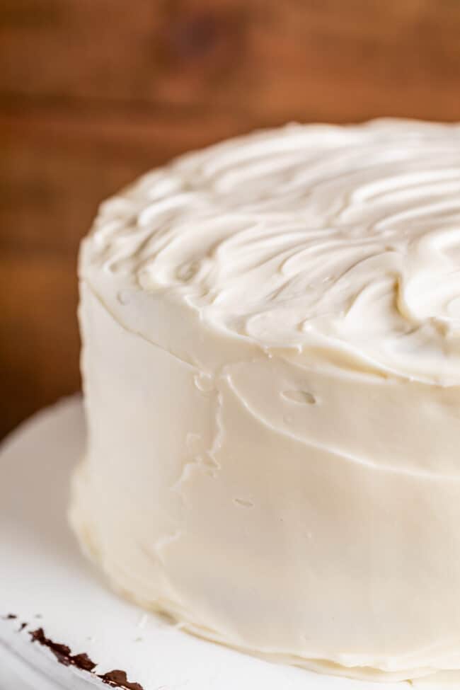 torta di spezie con glassa a strati