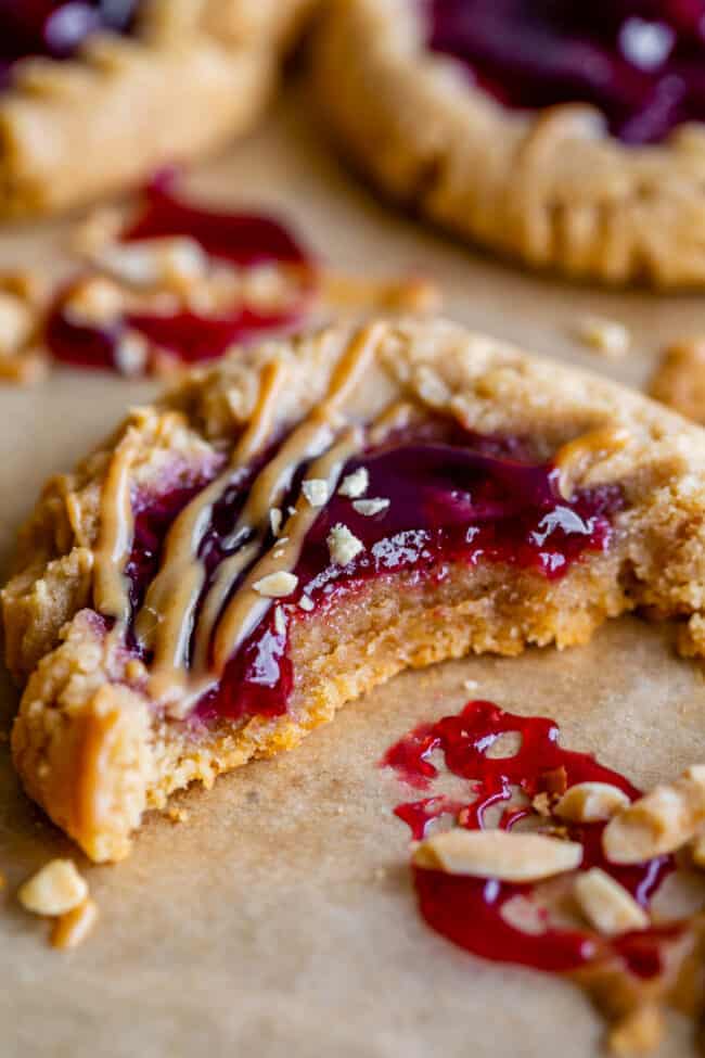 pb&j cookie broken in half from the side