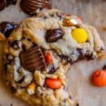 peanut butter pretzel cookies with reeses