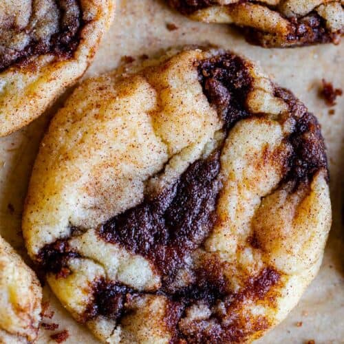https://thefoodcharlatan.com/wp-content/uploads/2021/09/The-BEST-Soft-Cinnamon-Roll-Cookies-9-500x500.jpg