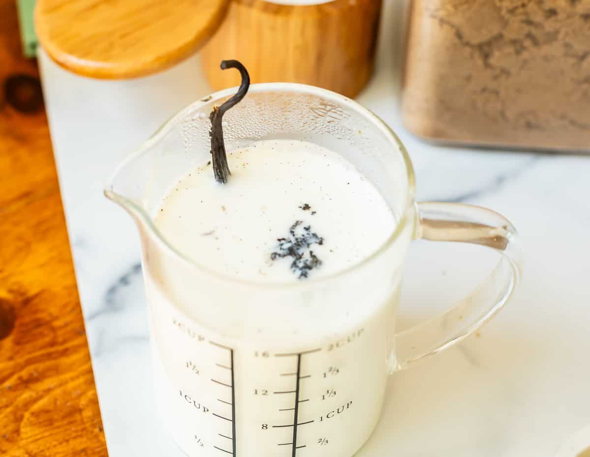 https://thefoodcharlatan.com/wp-content/uploads/2023/08/Homemade-Vanilla-Pudding-Recipe-5.jpg