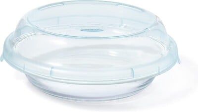 glass pie plate with lid.
