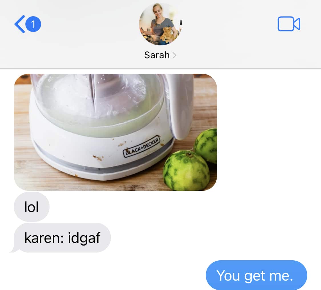 picture of a text thread with a picture of a citruc juicer.
