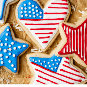 Pin image for July 4th sugar cookie with royal icing.